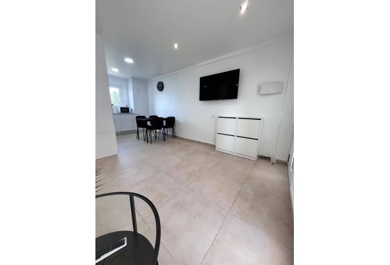 Sprzedaż - Apartament / Mieszkanie -
Cabo Roig - Costa Blanca