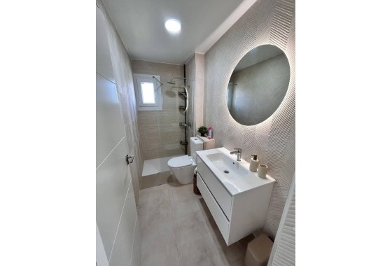 Sprzedaż - Apartament / Mieszkanie -
Cabo Roig - Costa Blanca
