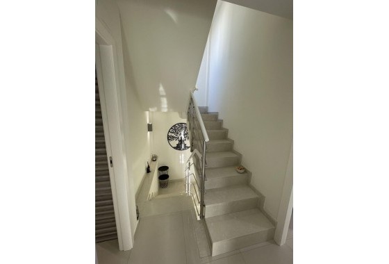 Venta - Villa adosada -
Villamartín