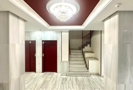 Venta - Apartamento / Piso -
Torrevieja - Center