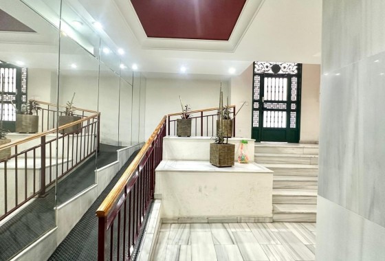 Venta - Apartamento / Piso -
Torrevieja - Center