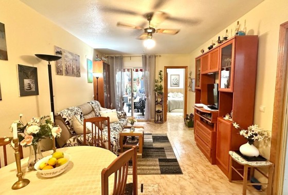 Venta - Apartamento / Piso -
Torrevieja - Center