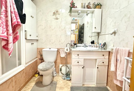 Venta - Apartamento / Piso -
Torrevieja - Center