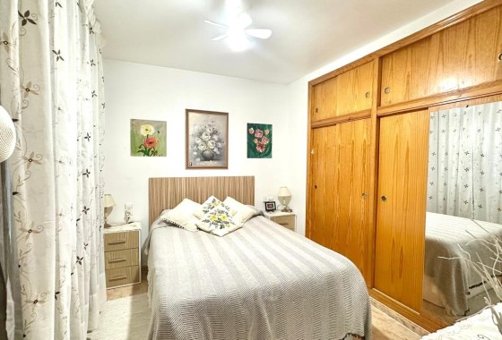 Venta - Apartamento / Piso -
Torrevieja - Center