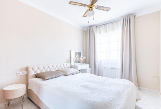 Herverkoop - Vrijstaande Villa -
Torrevieja - Los Balcones