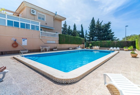 Herverkoop - Vrijstaande Villa -
Torrevieja - Los Balcones