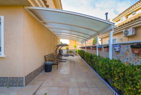 Herverkoop - Vrijstaande Villa -
Torrevieja - Los Balcones