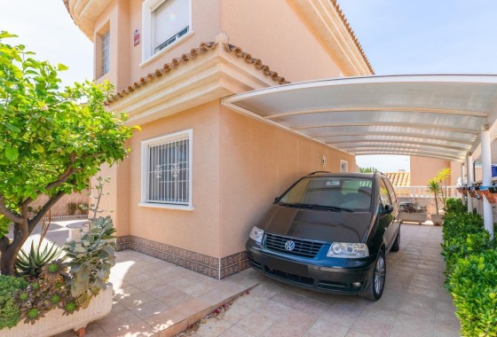 Herverkoop - Vrijstaande Villa -
Torrevieja - Los Balcones
