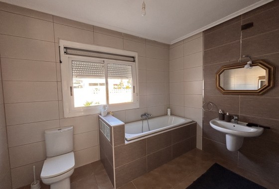 Venta - Chalet Independiente -
Benijofar - Costa Blanca