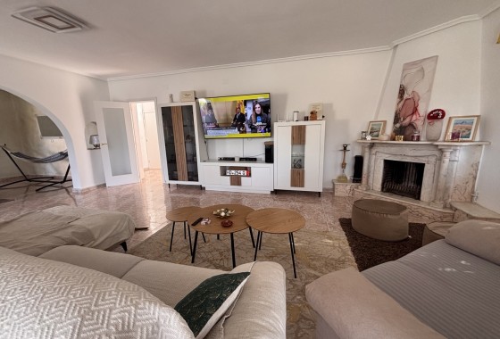 Venta - Chalet Independiente -
Benijofar - Costa Blanca