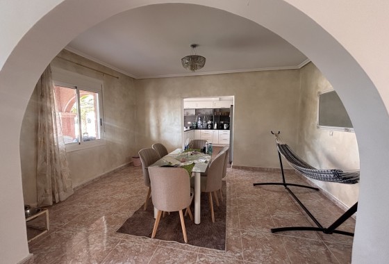 Venta - Chalet Independiente -
Benijofar - Costa Blanca