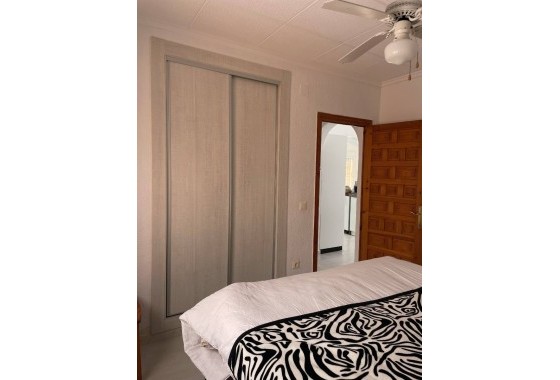 Herverkoop - Vrijstaande Villa -
Torrevieja - San Luis