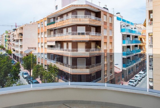 Sprzedaż - Apartament / Mieszkanie -
Torrevieja - Playa del Cura