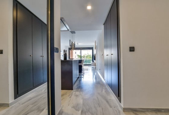 Resale - Wohnung / Appartement -
Villajoyosa - La Cala