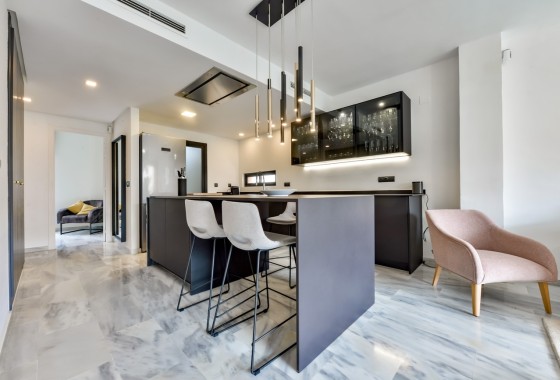 Resale - Wohnung / Appartement -
Villajoyosa - La Cala