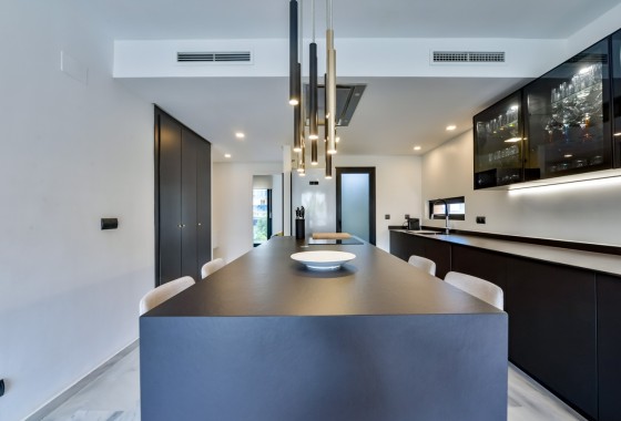 Resale - Wohnung / Appartement -
Villajoyosa - La Cala