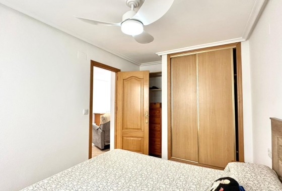 Resale - Wohnung / Appartement -
Torrevieja
