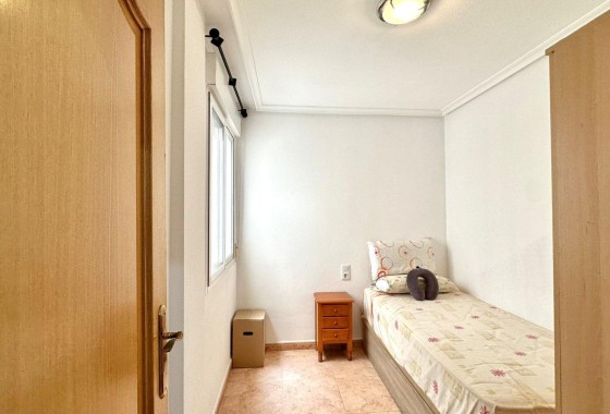 Resale - Wohnung / Appartement -
Torrevieja