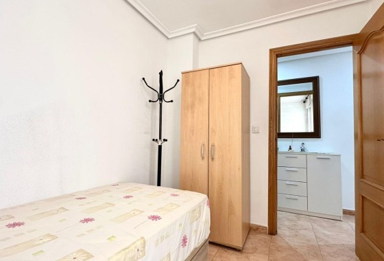 Resale - Wohnung / Appartement -
Torrevieja