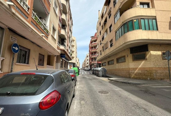 Resale - Wohnung / Appartement -
Torrevieja