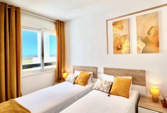 Sprzedaż - Apartament / Mieszkanie -
Las Terrazas de la Torre Golf Resort - Inland