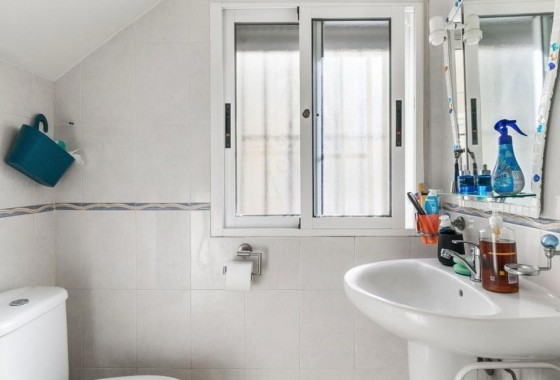 Herverkoop - Vrijstaande Villa -
Orihuela Costa - Villamartín