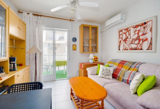 Venta - Apartamento / Piso -
Torrevieja - Estacion de autobuses