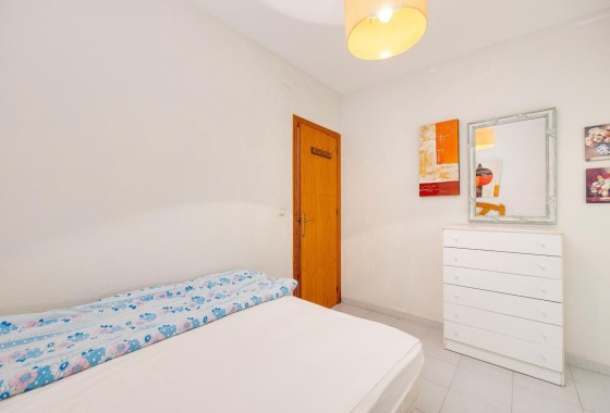 Venta - Apartamento / Piso -
Torrevieja - Estacion de autobuses
