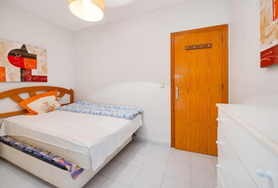 Venta - Apartamento / Piso -
Torrevieja - Estacion de autobuses