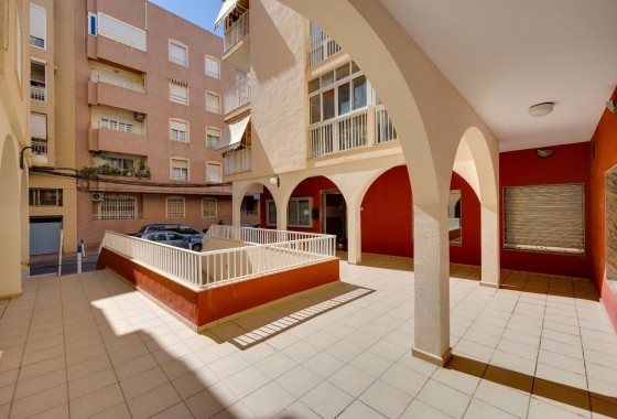 Venta - Apartamento / Piso -
Torrevieja - Estacion de autobuses