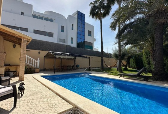 Sale - Detached Villa -
Torrevieja - Los Balcones