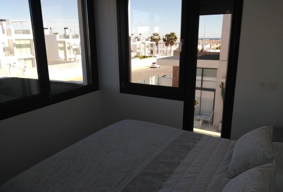 Venta - Chalet Independiente -
Orihuela Costa - Costa Blanca