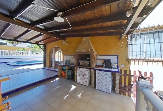 Sprzedaż - Willa wolnostojąca -
Torrevieja - Los Balcones