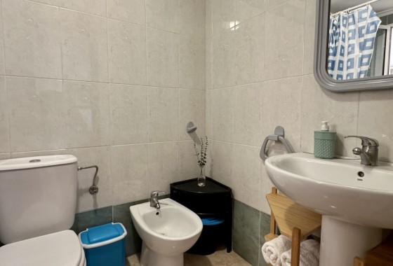 Venta - Apartamento / Piso -
Torrevieja