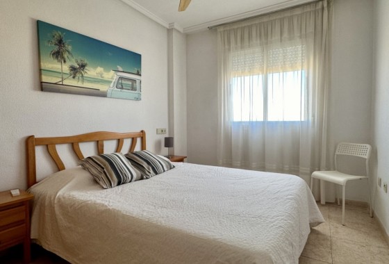 Venta - Apartamento / Piso -
Torrevieja