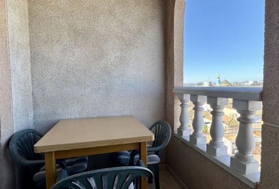 Venta - Apartamento / Piso -
Torrevieja