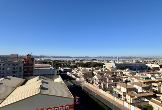 Venta - Apartamento / Piso -
Torrevieja