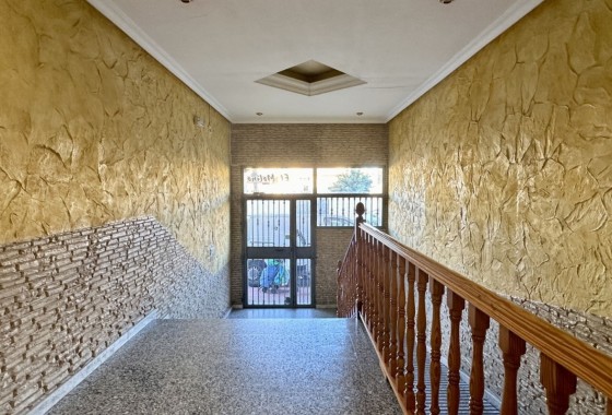 Venta - Apartamento / Piso -
Torrevieja