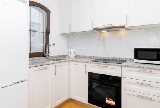 Herverkoop - Stadswoning -
Orihuela Costa - La Zenia