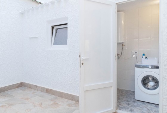 Herverkoop - Stadswoning -
Orihuela Costa - La Zenia