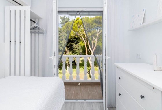 Herverkoop - Stadswoning -
Orihuela Costa - La Zenia