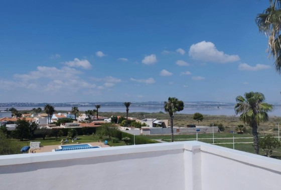 Herverkoop - Vrijstaande Villa -
Torrevieja - La Siesta - El Salado - Torreta
