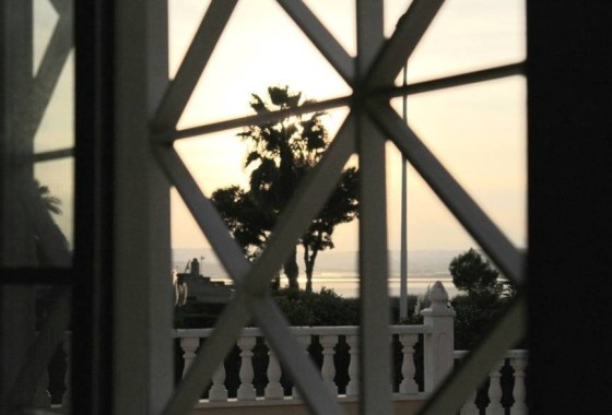 Herverkoop - Vrijstaande Villa -
Torrevieja - La Siesta - El Salado - Torreta