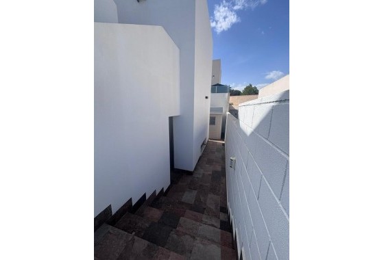 Sprzedaż - Willa wolnostojąca -
Villamartín - Costa Blanca