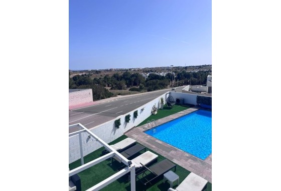 Sprzedaż - Willa wolnostojąca -
Villamartín - Costa Blanca