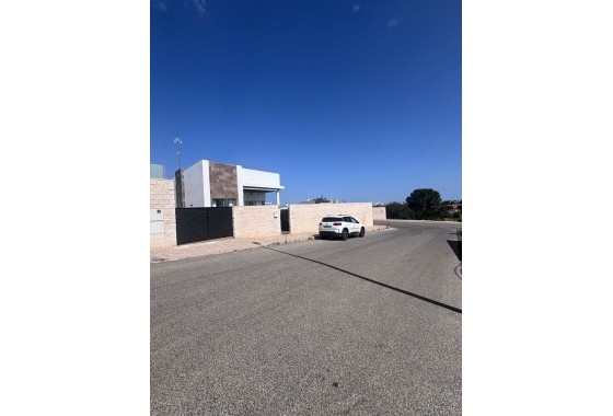 Sprzedaż - Willa wolnostojąca -
Villamartín - Costa Blanca