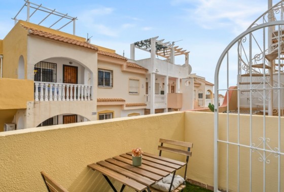Venta - Casa de pueblo -
Orihuela Costa - La Florida