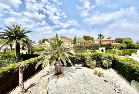 Sprzedaż - Willa wolnostojąca -
La Zenia - Costa Blanca