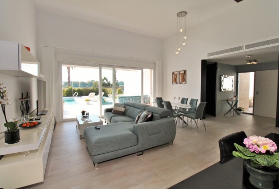 Herverkoop - Vrijstaande Villa -
Algorfa - La Finca Golf Resort