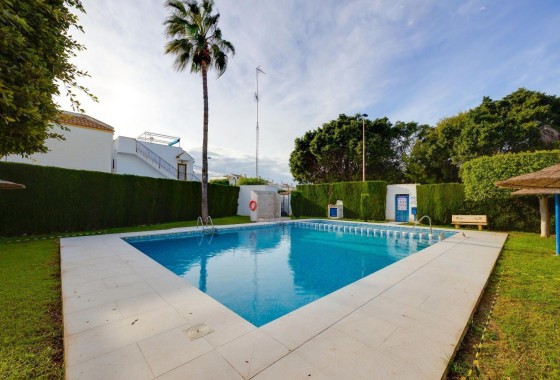 Resale - Wohnung / Appartement -
Torrevieja - La Siesta - El Salado - Torreta